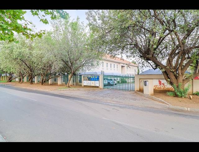 229M² BUSINESS CENTRE FOR SALE IN MEYERSDAL